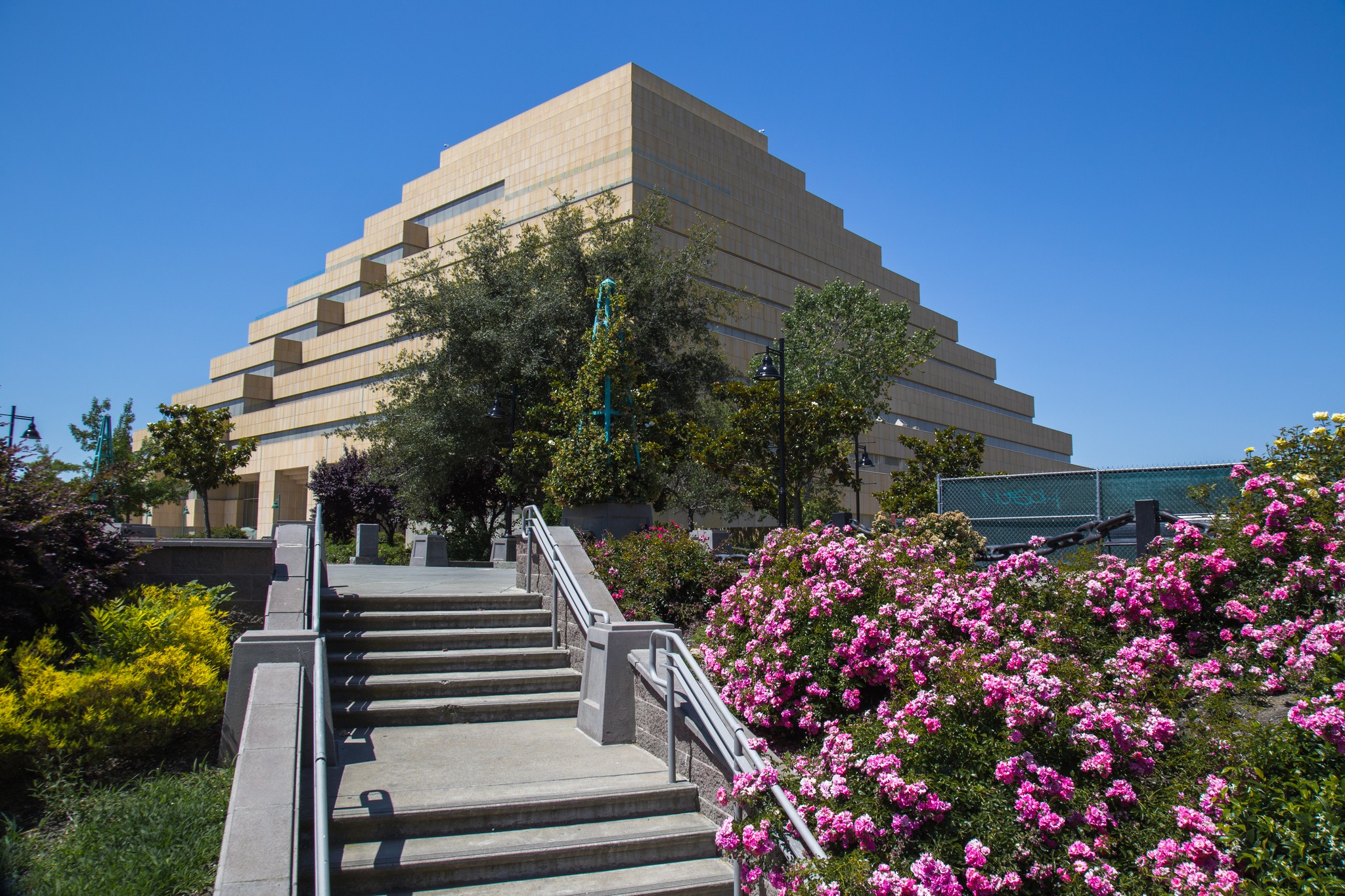 CA Department of General Services (The Ziggurat)